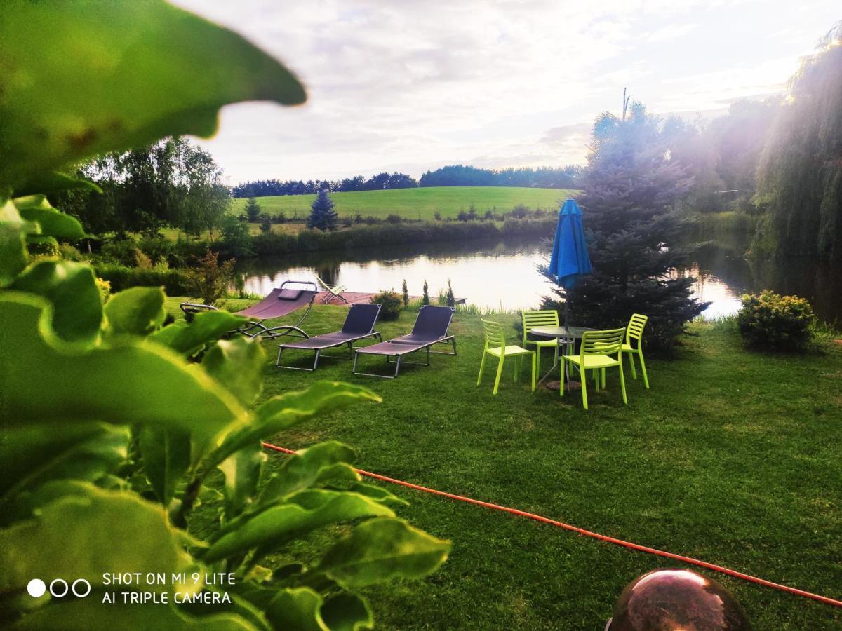 Wczasy Mazurskie - Domek Caloroczny Bez Mazury Moldzie Bagian luar foto